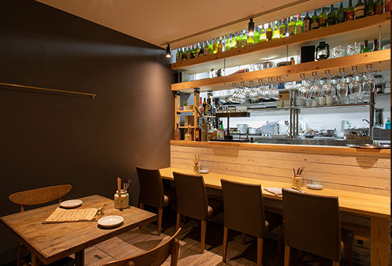 カウンター内観